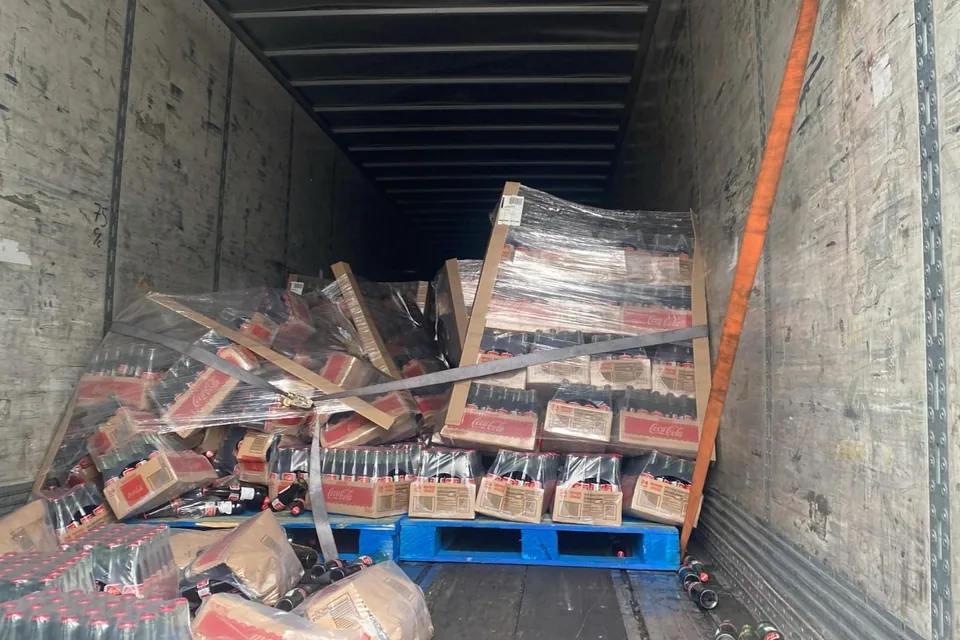 Collapsed beverage freight before recovery